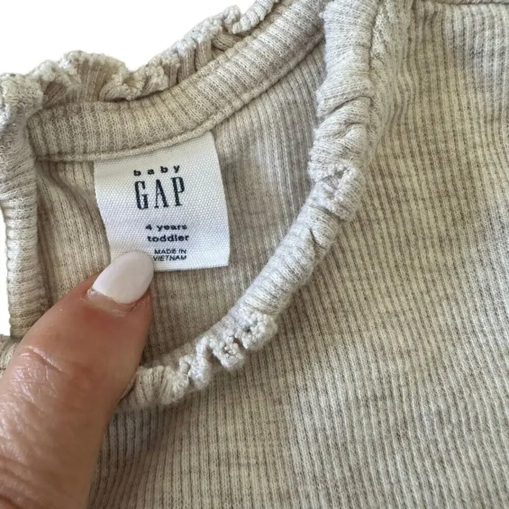 GAP Long Sleeve Crew Neck TShirt Cream 4T